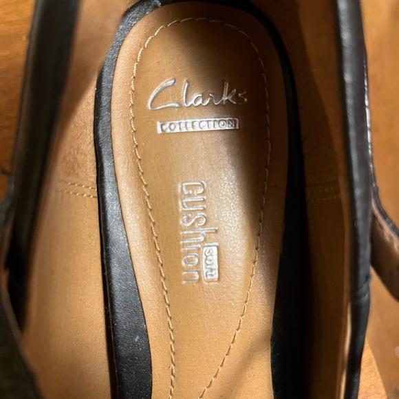 Clarks women’s Mary Jane shoes size 8.5 black leather - Picture 2 of 7